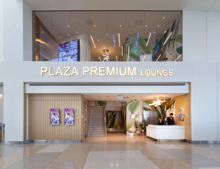 MCO Orlando International Airport lounge